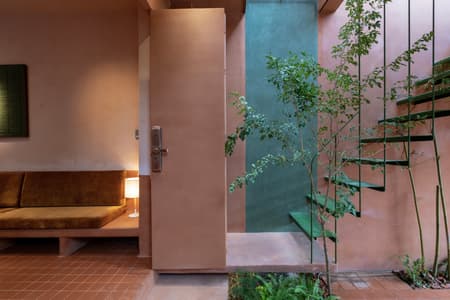 Earthenware House
